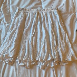 Mi Ami medium white skirt